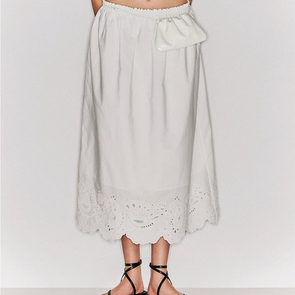 Aritzia - Little Moon Beachside Poplin Skirt - Picture 2 of 3